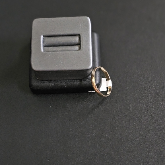 14k Gold Ring Size 11.5